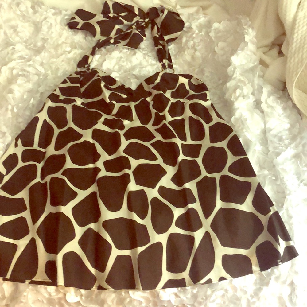 Beautiful silk  top with zipper on the side